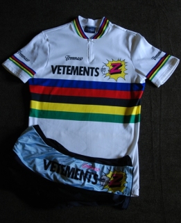 1990 World Champion Z jersey + shorts
